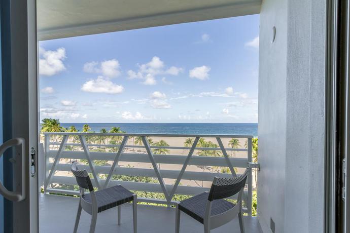 Imagen general del Hotel B Ocean Resort. Foto 16