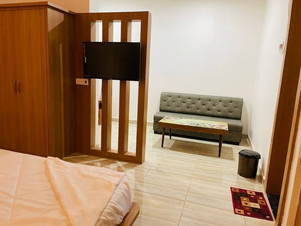 Imagen de la habitación del Hotel B P Emerald. Foto 10