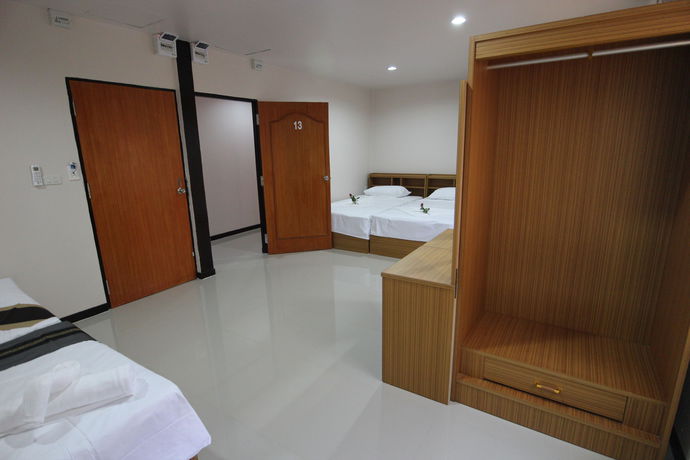 Imagen de la habitación del Hotel B Place Guesthouse. Foto 10