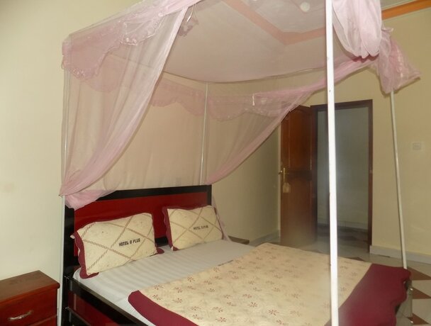 Imagen de la habitación del Hotel B Plus. Foto 21