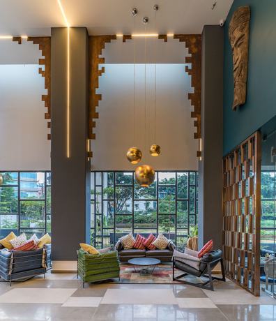Imagen de los interiores del Hotel B Plus L. Foto 16