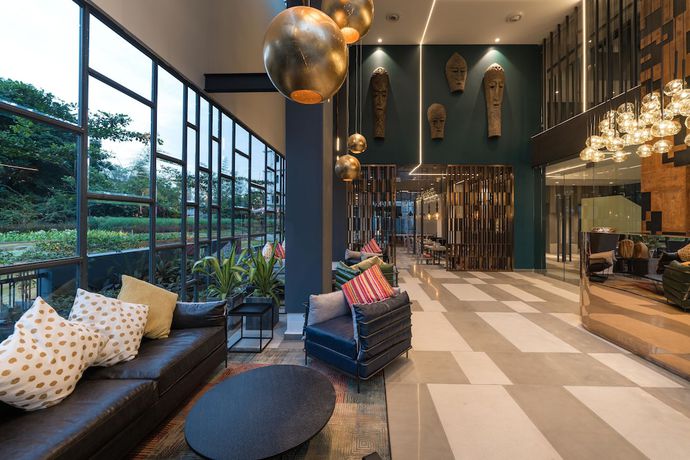 Imagen de los interiores del Hotel B Plus L. Foto 18