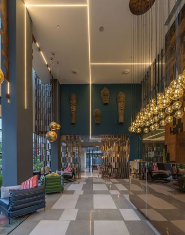 Imagen de los interiores del Hotel B Plus L. Foto 19