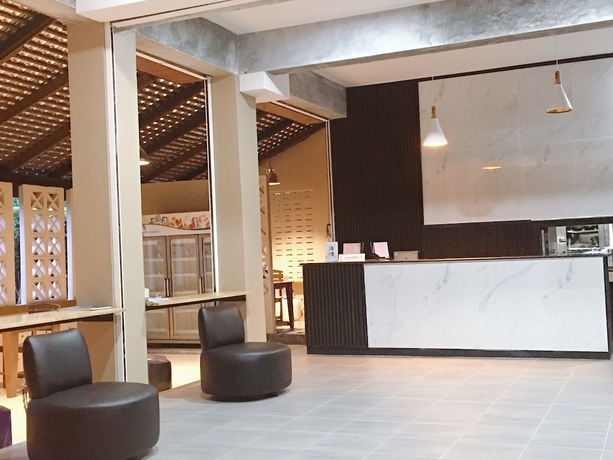 Imagen de los interiores del Hotel B Square, Khanom. Foto 18