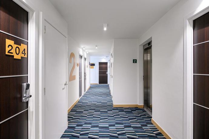 Imagen de los interiores del Hotel B and B Brussels Centre Gare du Midi. Foto 13