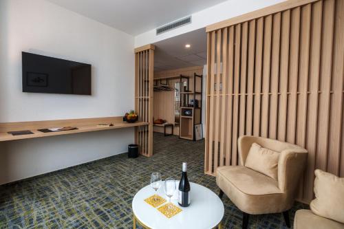 Imagen general del Hotel B1 City. Foto 10