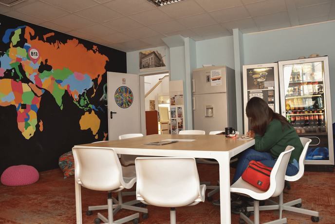 Imagen de los interiores del Hotel B13 Hostel. Foto 16