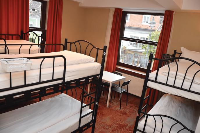 Imagen de la habitación del Hotel B13 Hostel. Foto 13