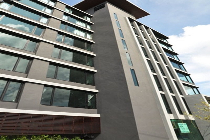 Imagen de los exteriores del Hotel B2 Black Business and Budget. Foto 9