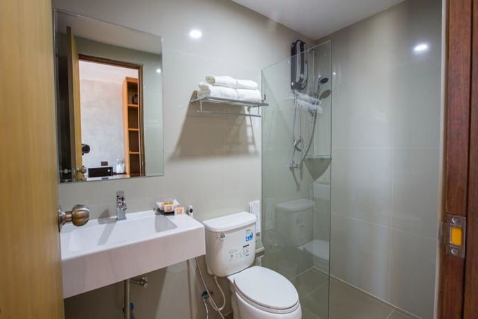 Imagen de los interiores del Hotel B2 Udon Boutique and Budget. Foto 16
