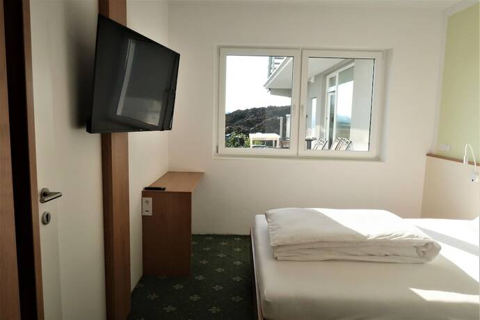 Imagen de la habitación del Hotel B3. Foto 15