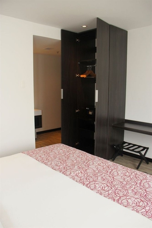Imagen de la habitación del Hotel B3 Virrey. Foto 8