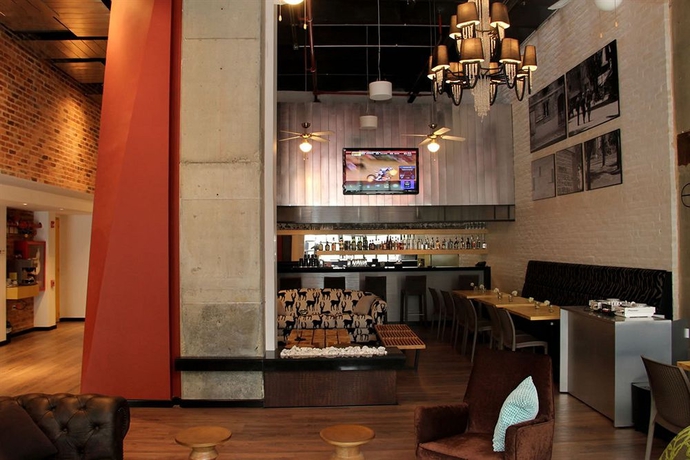 Imagen del bar/restaurante del Hotel B3 Virrey. Foto 2