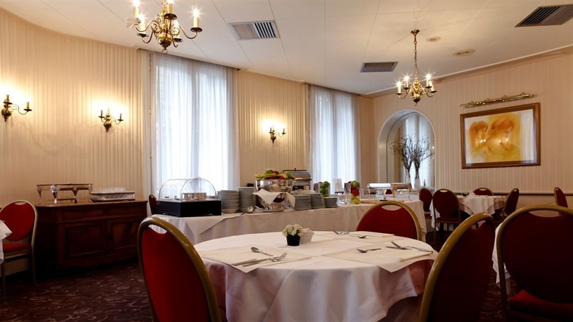 Imagen del bar/restaurante del Hotel B4 Grand Hotel Lyon. Foto 1