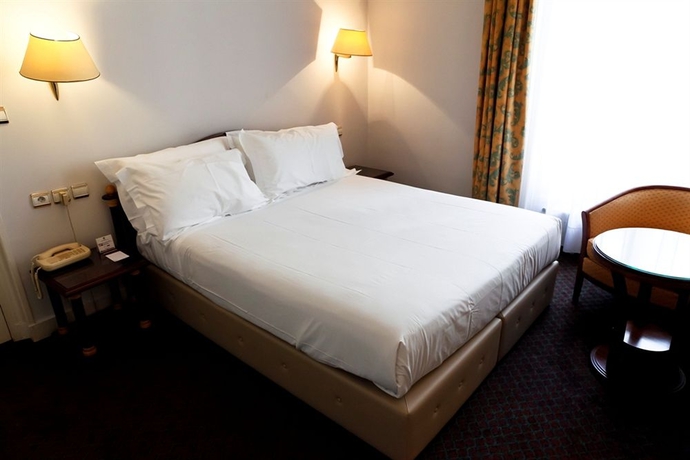 Imagen de la habitación del Hotel B4 Grand Hotel Lyon. Foto 8