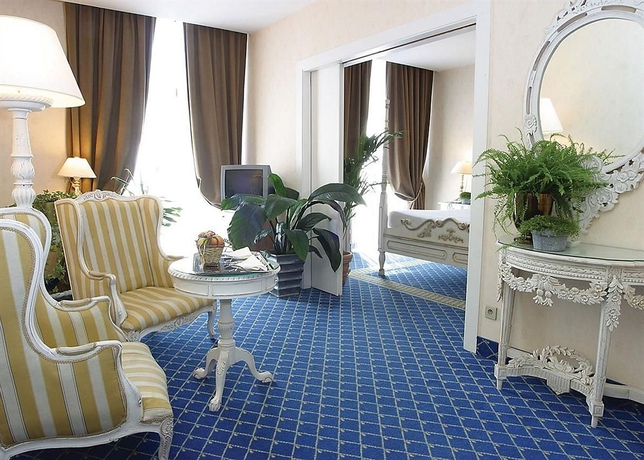 Imagen de los interiores del Hotel B4 Nice Park Hotel. Foto 6