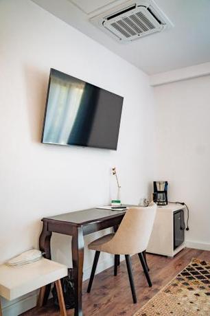 Imagen general del Hotel B4, Oradea. Foto 9
