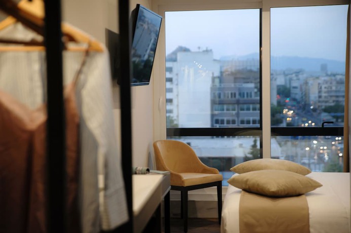 Imagen de la habitación del Hotel B4B Athens 365. Foto 6