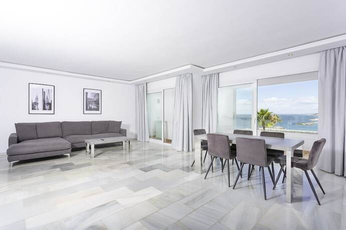 Imagen general del Hotel B51 Executive Flats Marbella Puerto Banus. Foto 2