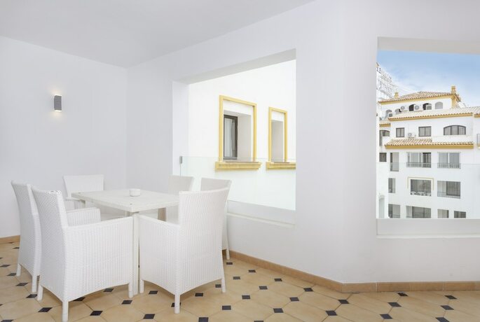 Imagen de la habitación del Hotel B51 Executive Flats Marbella Puerto Banus. Foto 14