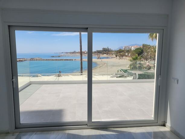 Imagen general del Hotel B51 Executive Flats Marbella Puerto Banus. Foto 9
