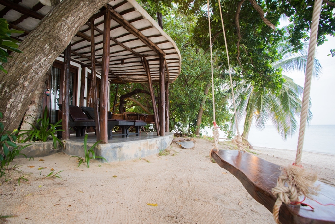 Imagen de los exteriores del Hotel B52 Beach Resort. Foto 15