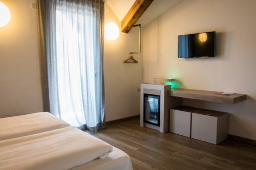 Imagen de la habitación del Hotel B612. Foto 5