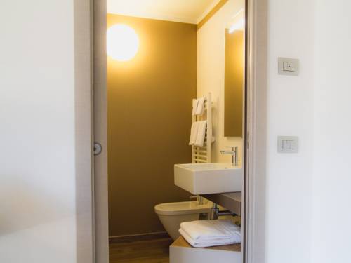 Imagen de la habitación del Hotel B612. Foto 12