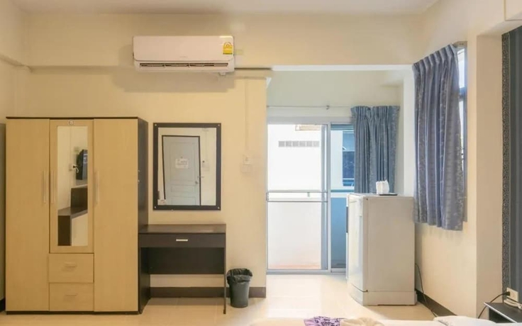 Imagen de la habitación del Hotel B9 Airport Resident. Foto 3
