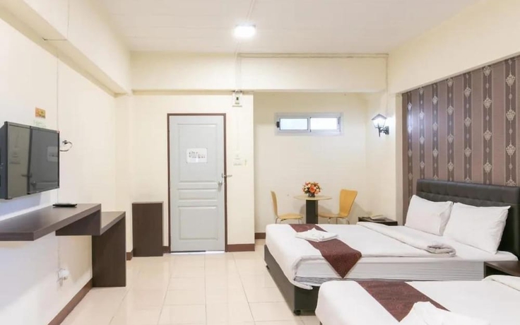 Imagen de la habitación del Hotel B9 Airport Resident. Foto 12