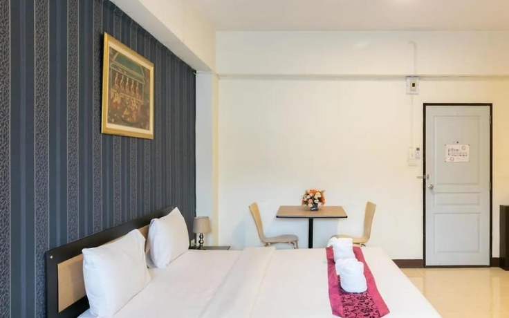 Imagen de la habitación del Hotel B9 Airport Resident. Foto 13