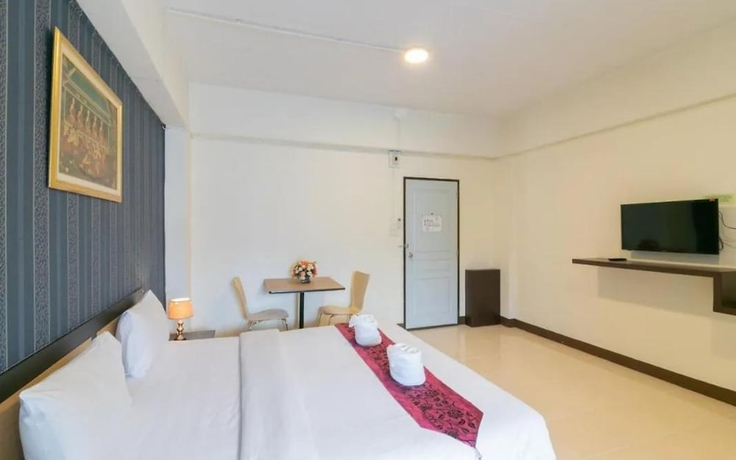 Imagen de la habitación del Hotel B9 Airport Resident. Foto 15