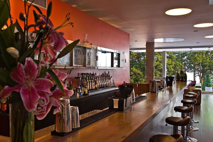 Imagen del bar/restaurante del Hotel BA Jardines Palermo. Foto 2