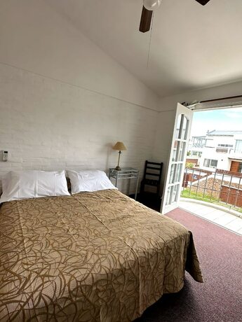 Imagen de la habitación del Hotel BAGU VILLA DE MAR. Foto 17