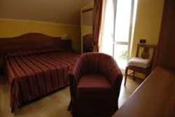 Imagen de la habitación del Hotel BAIA BLU. Foto 4