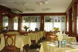 Imagen del bar/restaurante del Hotel BAIA BLU. Foto 2