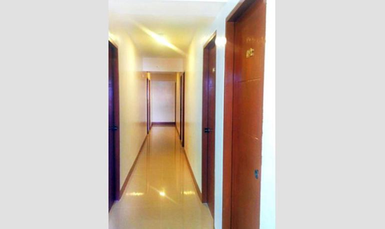 Imagen de los interiores del Hotel BAKASYUNAN INN LAOAG. Foto 9