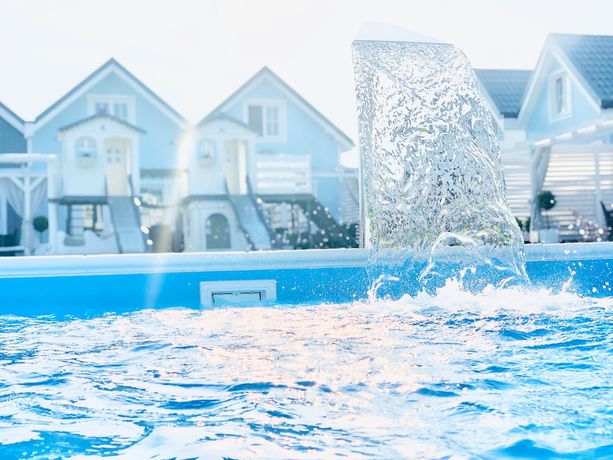 Imagen de la piscina del Hotel BALTIC FAMILY cottages Swimming pool Kids Club Bicycles. Foto 19