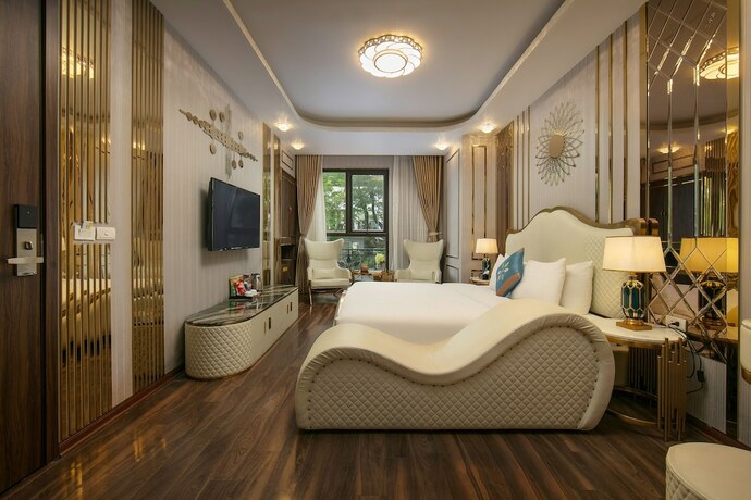 Imagen de la habitación del Hotel BAO NGOC HOTEL LINH DAM. Foto 17