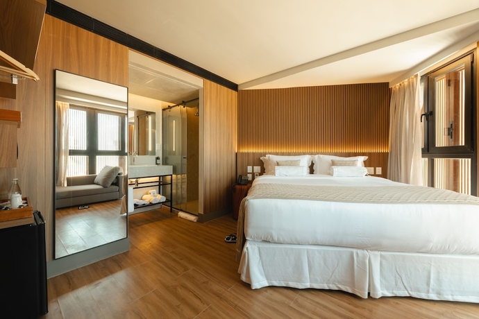 Imagen de la habitación del Hotel BA\'RA. Foto 11