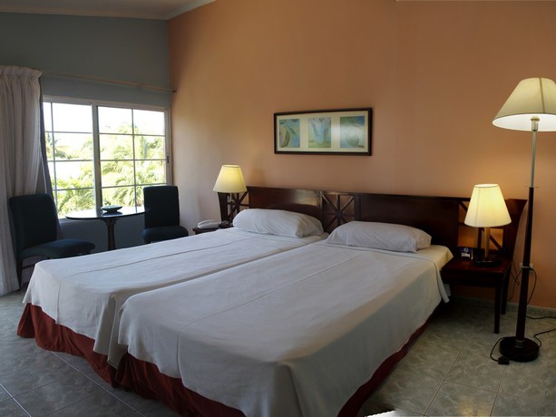 Imagen general del Hotel BARCELO SOLYMAR. Foto 6