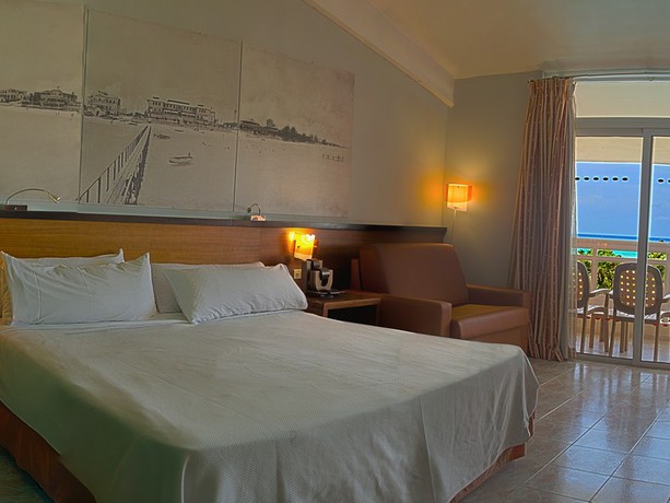 Imagen general del Hotel BARCELO SOLYMAR. Foto 9