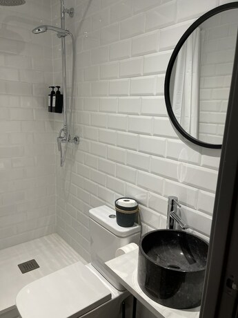 Imagen general del Hotel BARCELONA PR GUESTHOUSE. Foto 4