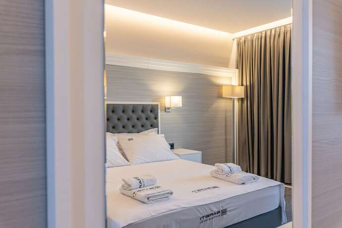 Imagen general del Hotel BARETI BOUTIQUE HOTEL, Kasandra. Foto 6
