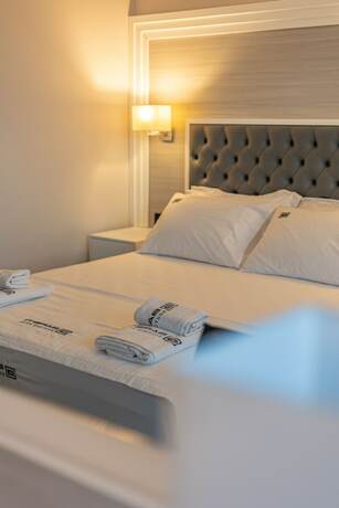 Imagen general del Hotel BARETI BOUTIQUE HOTEL, Kasandra. Foto 13
