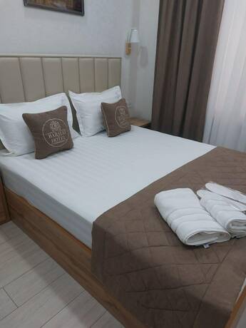 Imagen de la habitación del Hotel BARHAT HOTEL. Foto 15