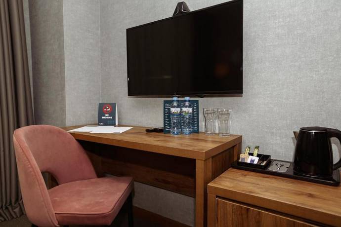 Imagen de la habitación del Hotel BARNOVI BOUTIQUE HOTEL. Foto 5