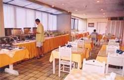 Imagen del bar/restaurante del Hotel BARRABELLA RESIDENCIA PROTEL. Foto 3