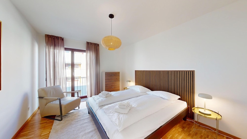 Imagen de la habitación del Hotel BASELLODGING Sch&ouml;nau Serviced Living. Foto 2