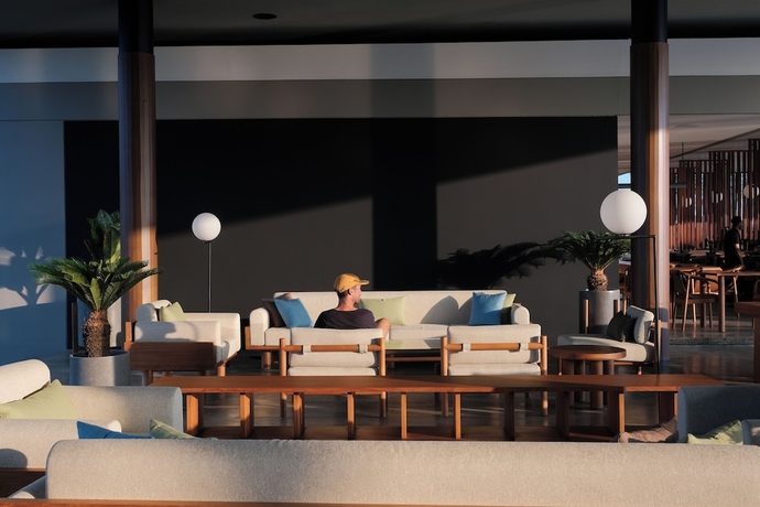 Imagen de los interiores del Hotel BASK GILI MENO. Foto 16